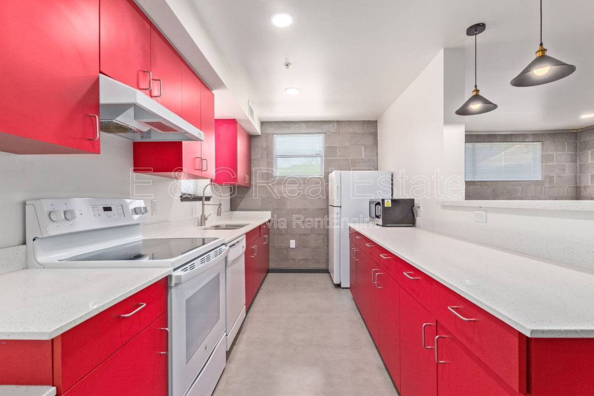 Apartment for rent at 129 N 11th Ave #1B, Phoenix, AZ 85007