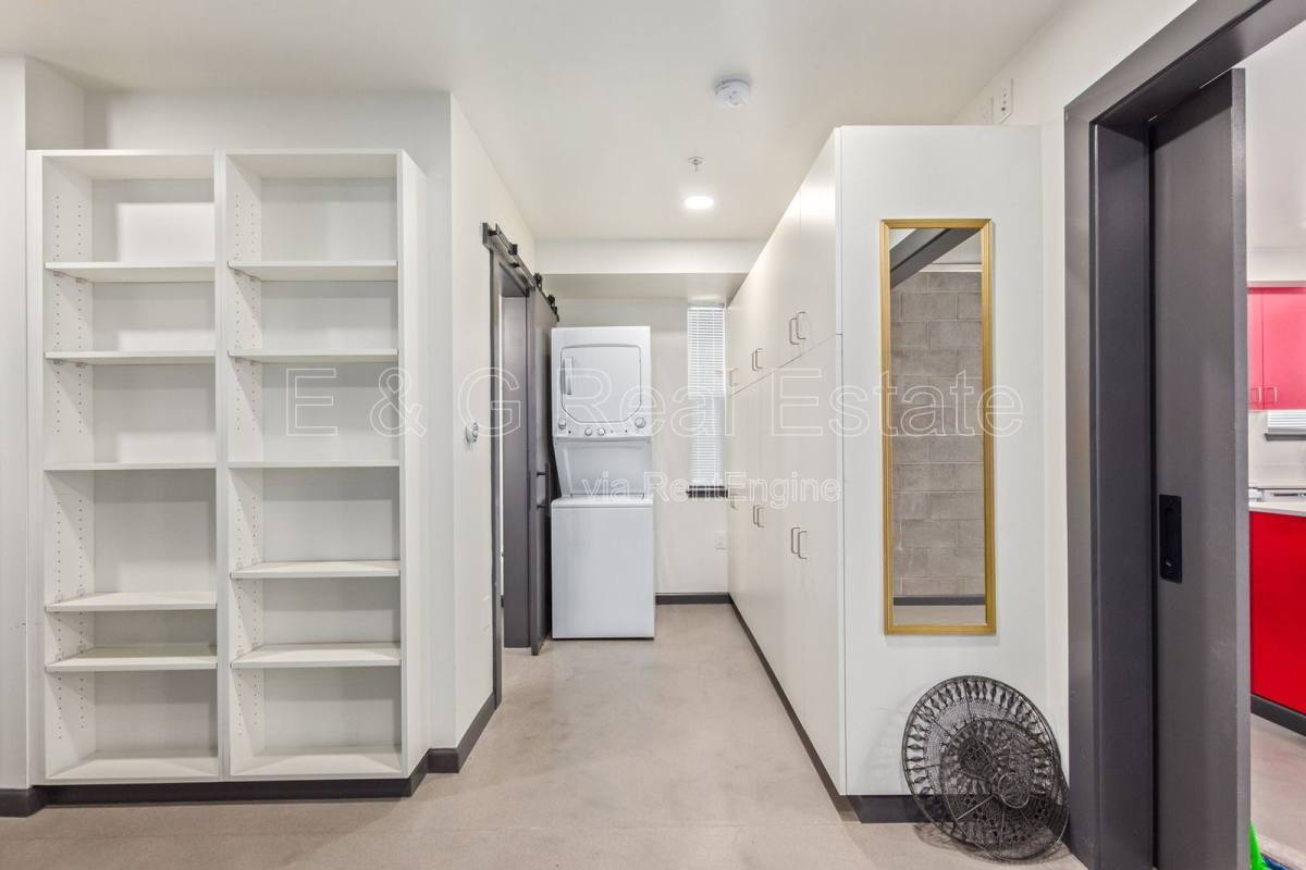 Apartment for rent at 129 N 11th Ave #1B, Phoenix, AZ 85007