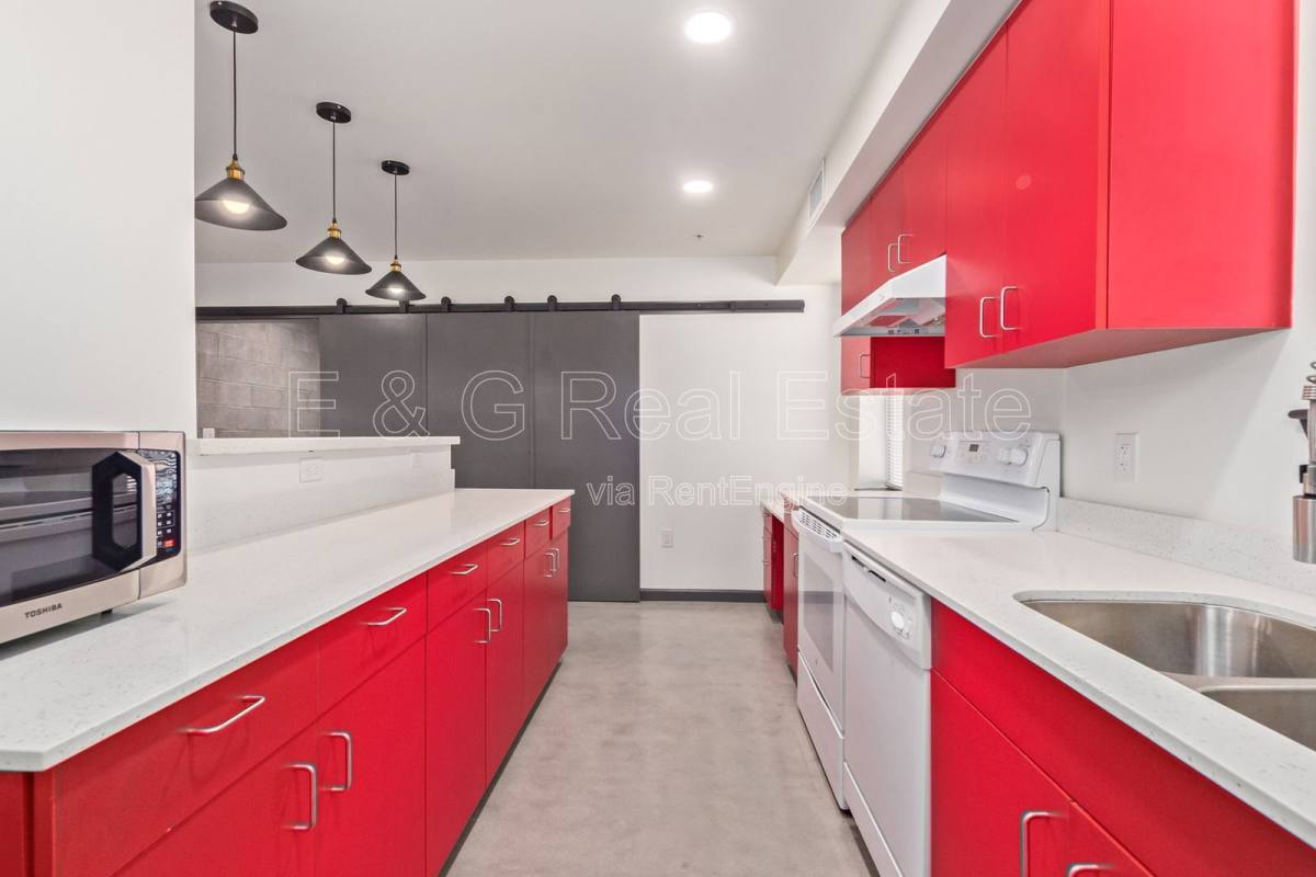 Apartment for rent at 129 N 11th Ave #1B, Phoenix, AZ 85007