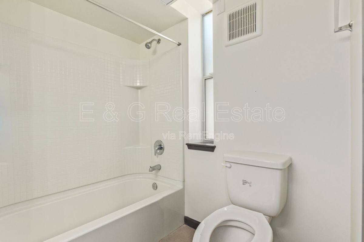 Apartment for rent at 129 N 11th Ave #1B, Phoenix, AZ 85007