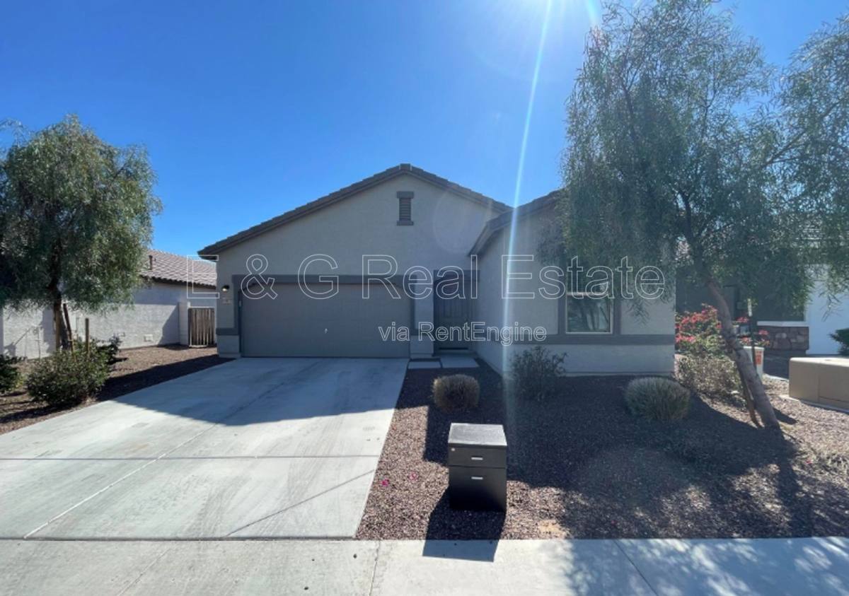 House for rent at 19577 W Palo Verde Dr, Litchfield Park, AZ 85340