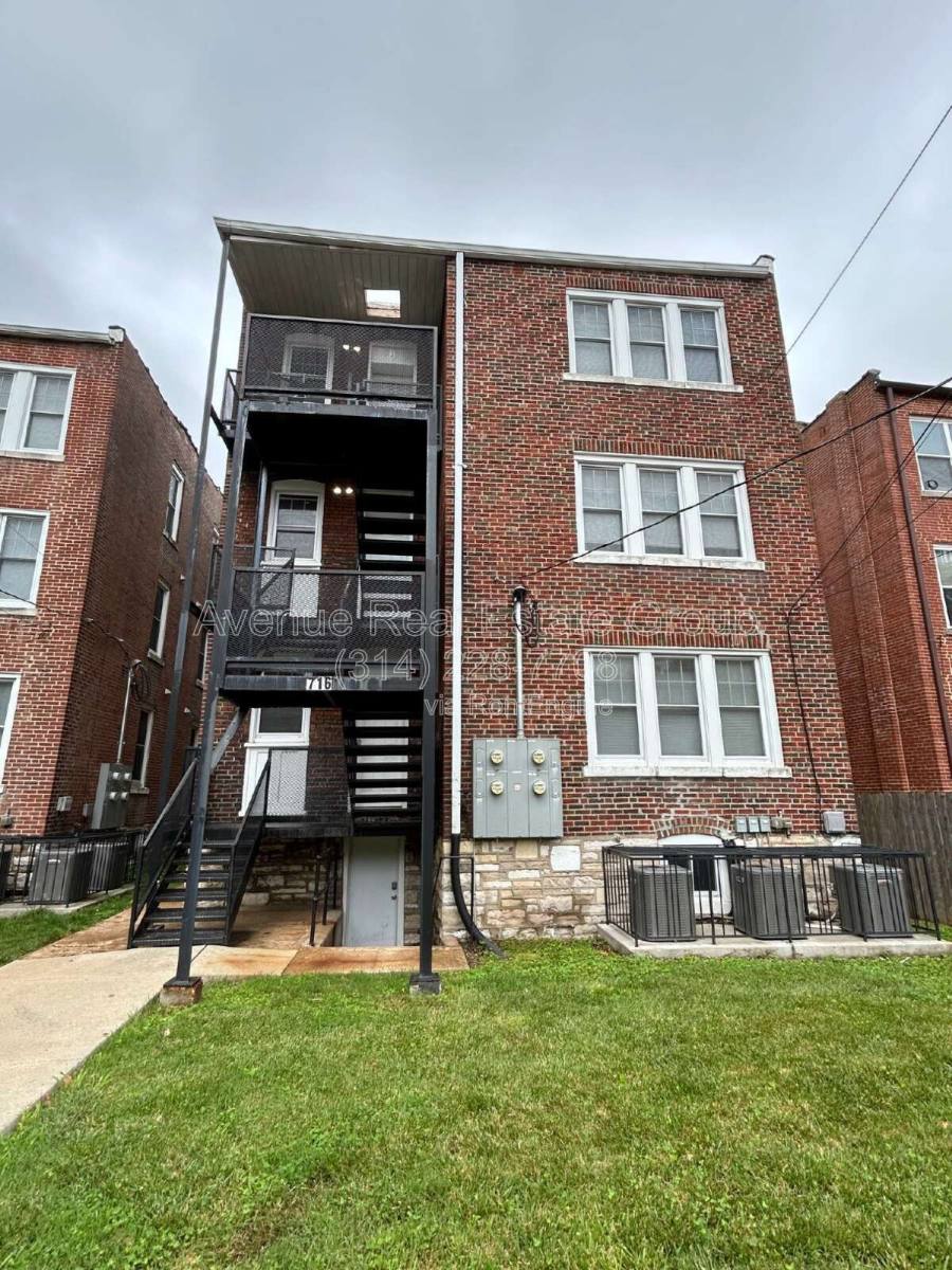 Apartment for rent at 716 Westgate Ave #3, Saint Louis, MO 63130