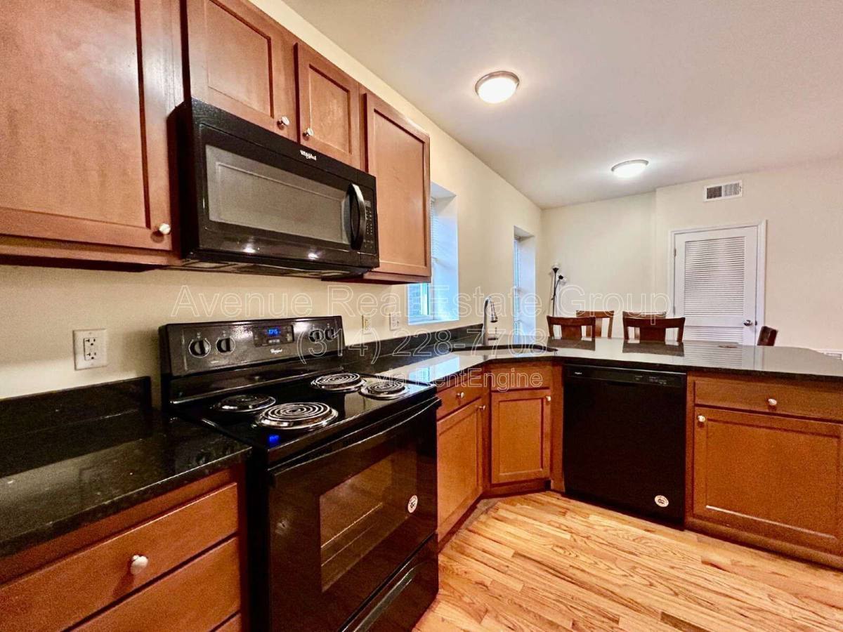 Apartment for rent at 716 Westgate Ave #3, Saint Louis, MO 63130