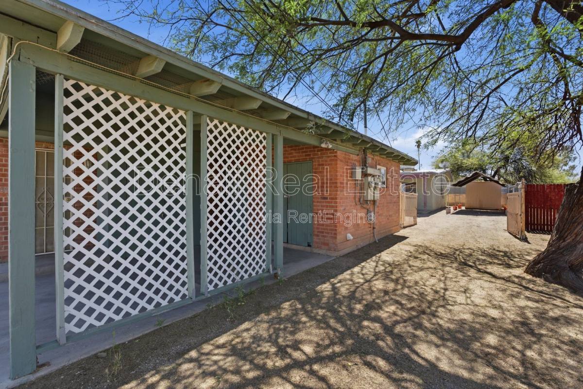 Apartment for rent at 3226 E Bermuda St #1, Tucson, AZ 85716