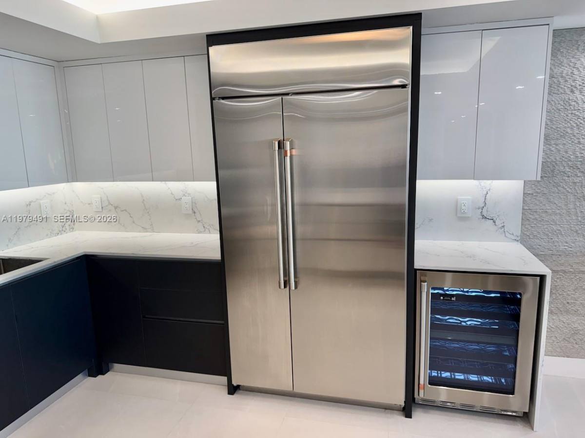 Apartment for rent at 900 Bay Dr #524, Miami Beach, FL 33141