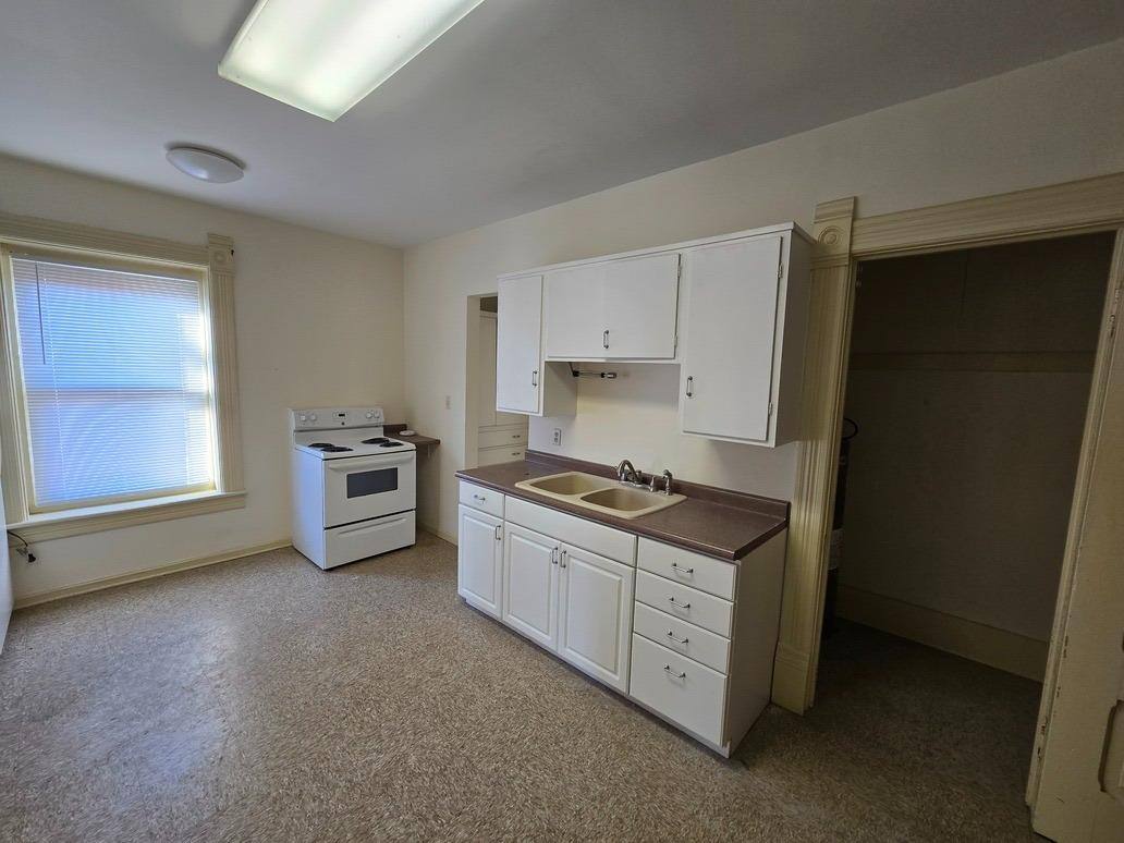 Apartment for rent at 318 Liberty St 1 2 3 A, Morris, IL 60450