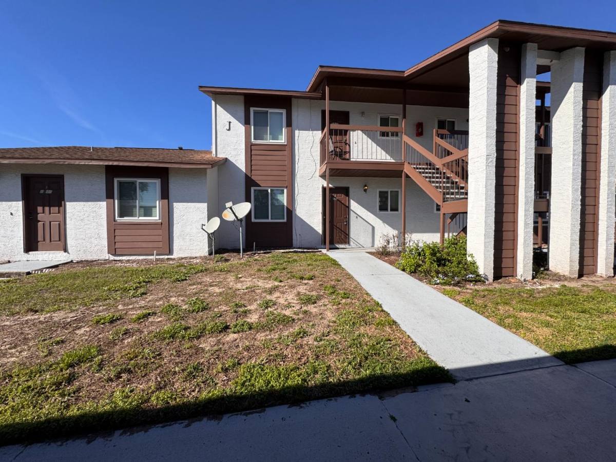 Condo for rent at 39132 County Rd 54 43 2240, Zephyrhills, FL 33542