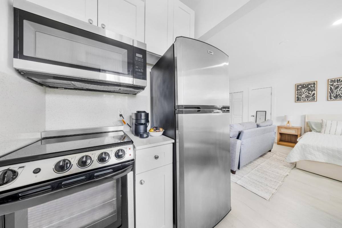 Apartment for rent at 1250 SW 6th St #318, Miami, FL 33135