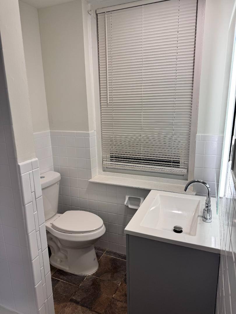Apartment for rent at 103 W Maplewood Ave #1, Philadelphia, PA 19144