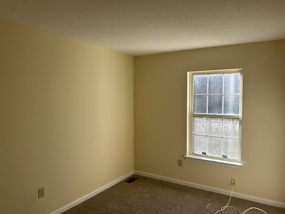 Townhouse for rent at 892 N Waterford Lane #892 N- Lan, Wilmington, DE 19808