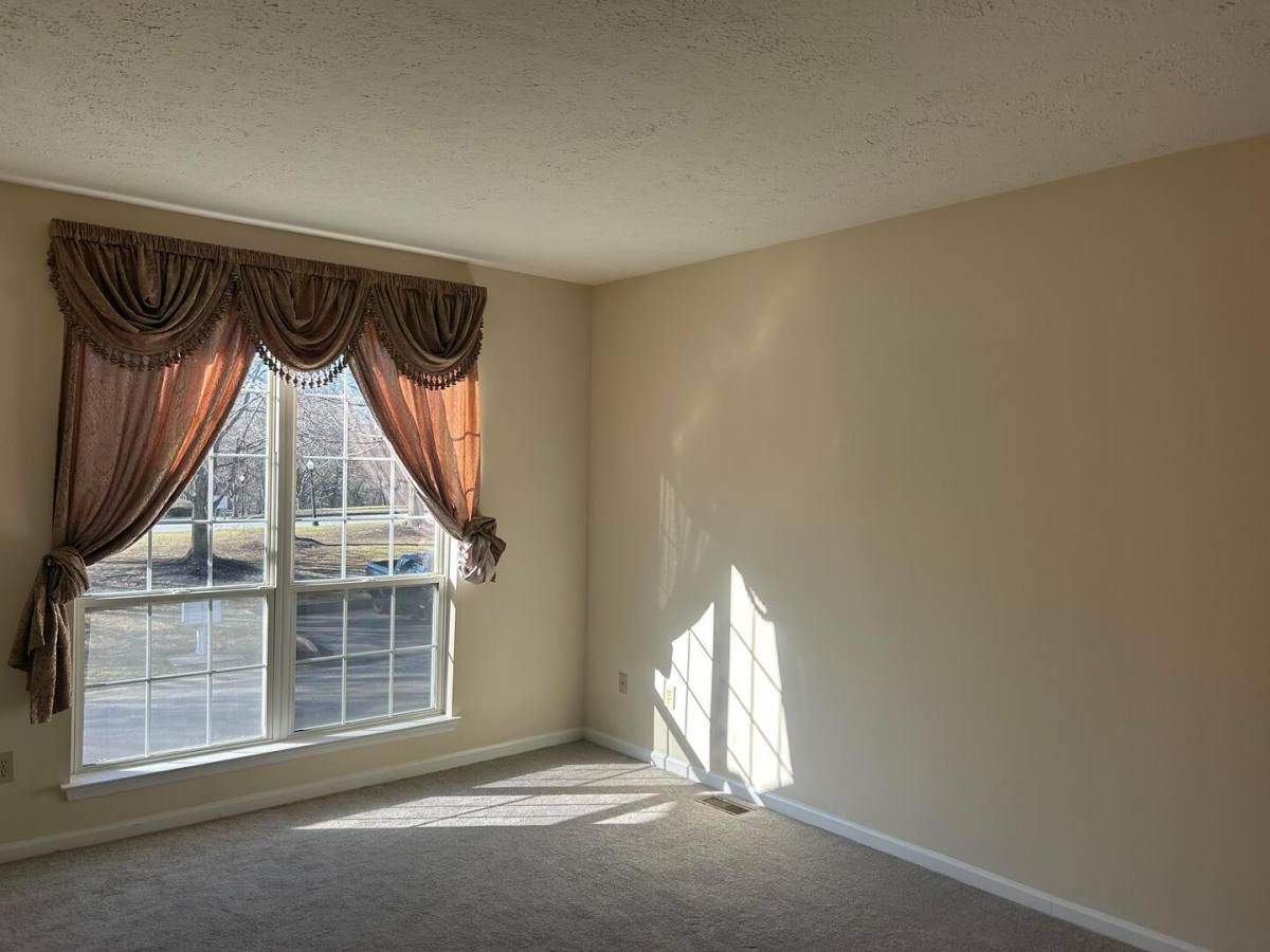 Townhouse for rent at 892 N Waterford Lane #892 N- Lan, Wilmington, DE 19808