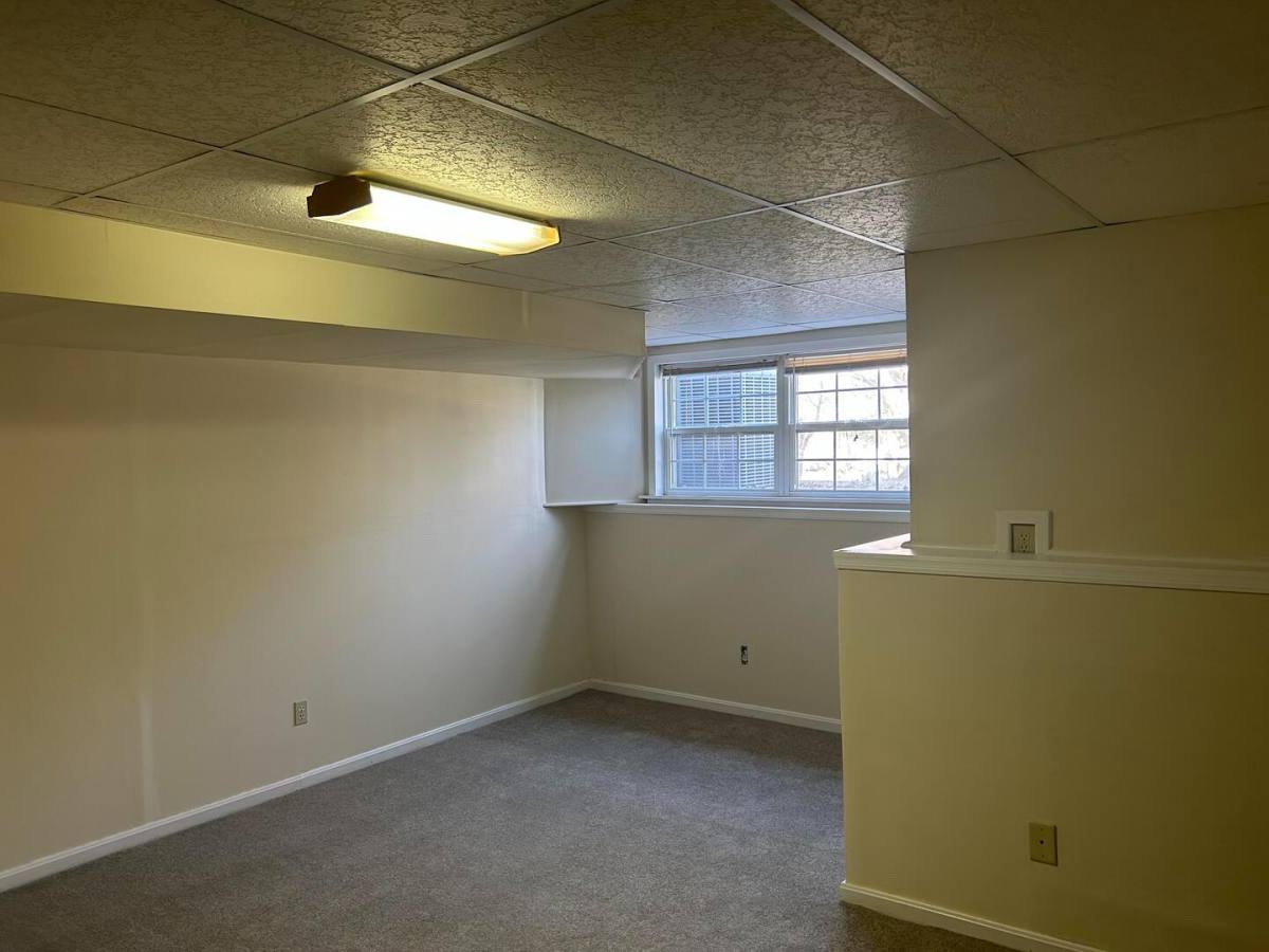 Townhouse for rent at 892 N Waterford Lane #892 N- Lan, Wilmington, DE 19808