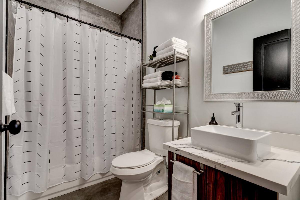 Apartment for rent at 2506 Dumaine St, New Orleans, LA 70119