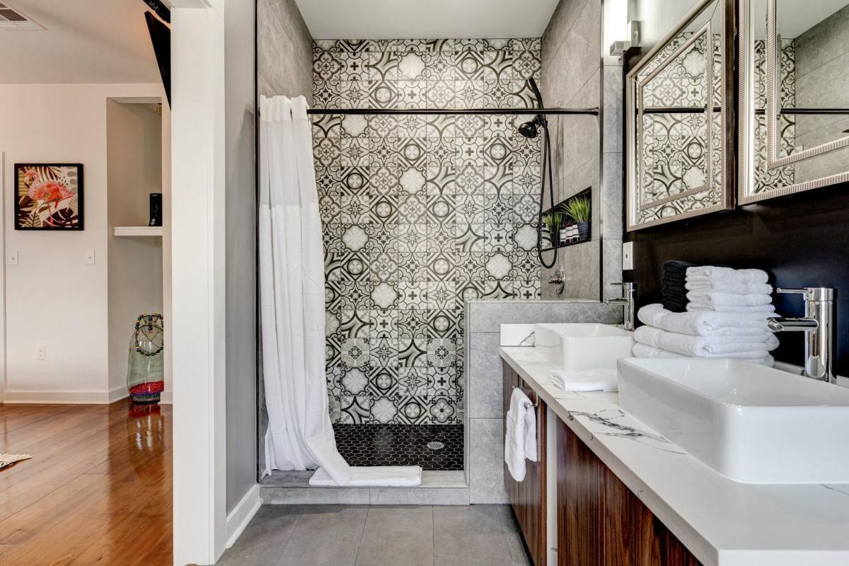 Apartment for rent at 2506 Dumaine St, New Orleans, LA 70119