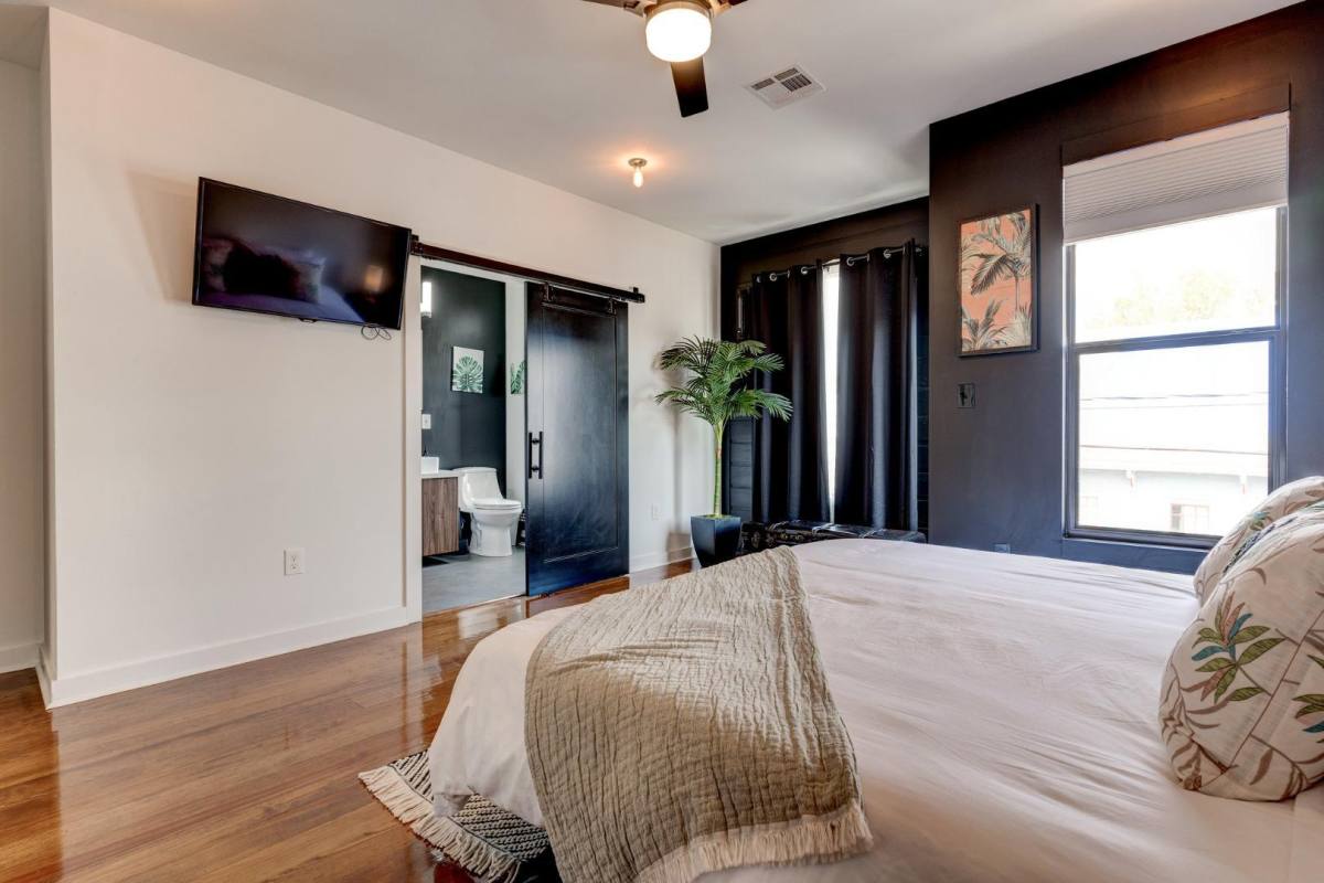 Apartment for rent at 2506 Dumaine St, New Orleans, LA 70119