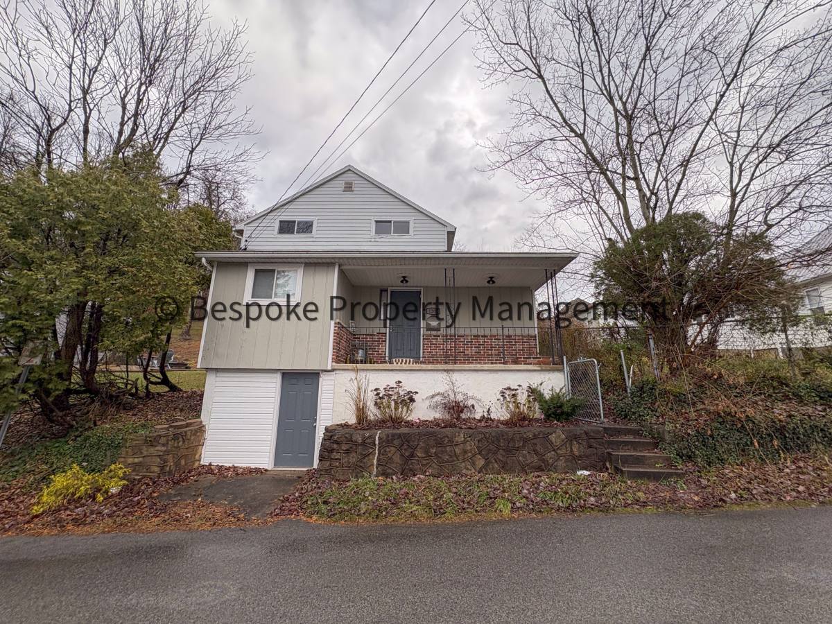 House for rent at 1205 Lowell St, Fairmont, WV 26554