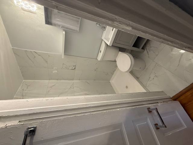 Apartment for rent at 2327 W McLean Ave #2F, Chicago, IL 60647