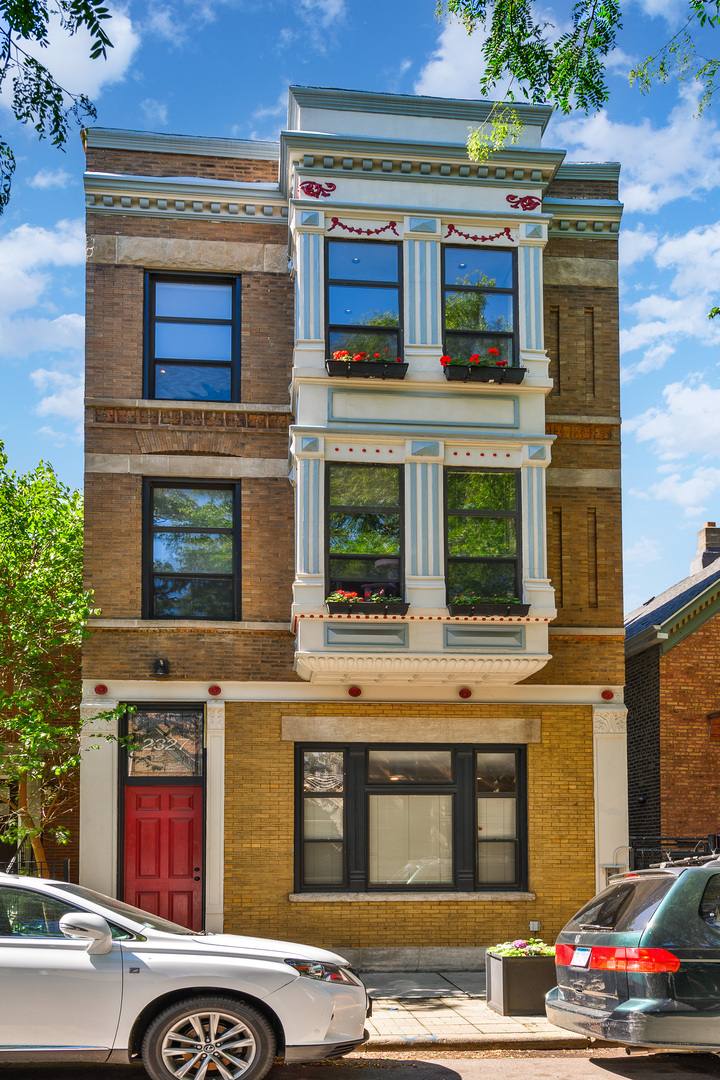 Apartment for rent at 2327 W McLean Ave #2F, Chicago, IL 60647
