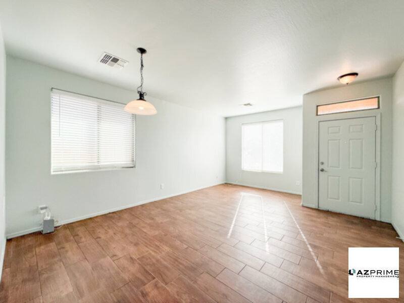 House for rent at 6919 S 37th Glen, Phoenix, AZ 85041
