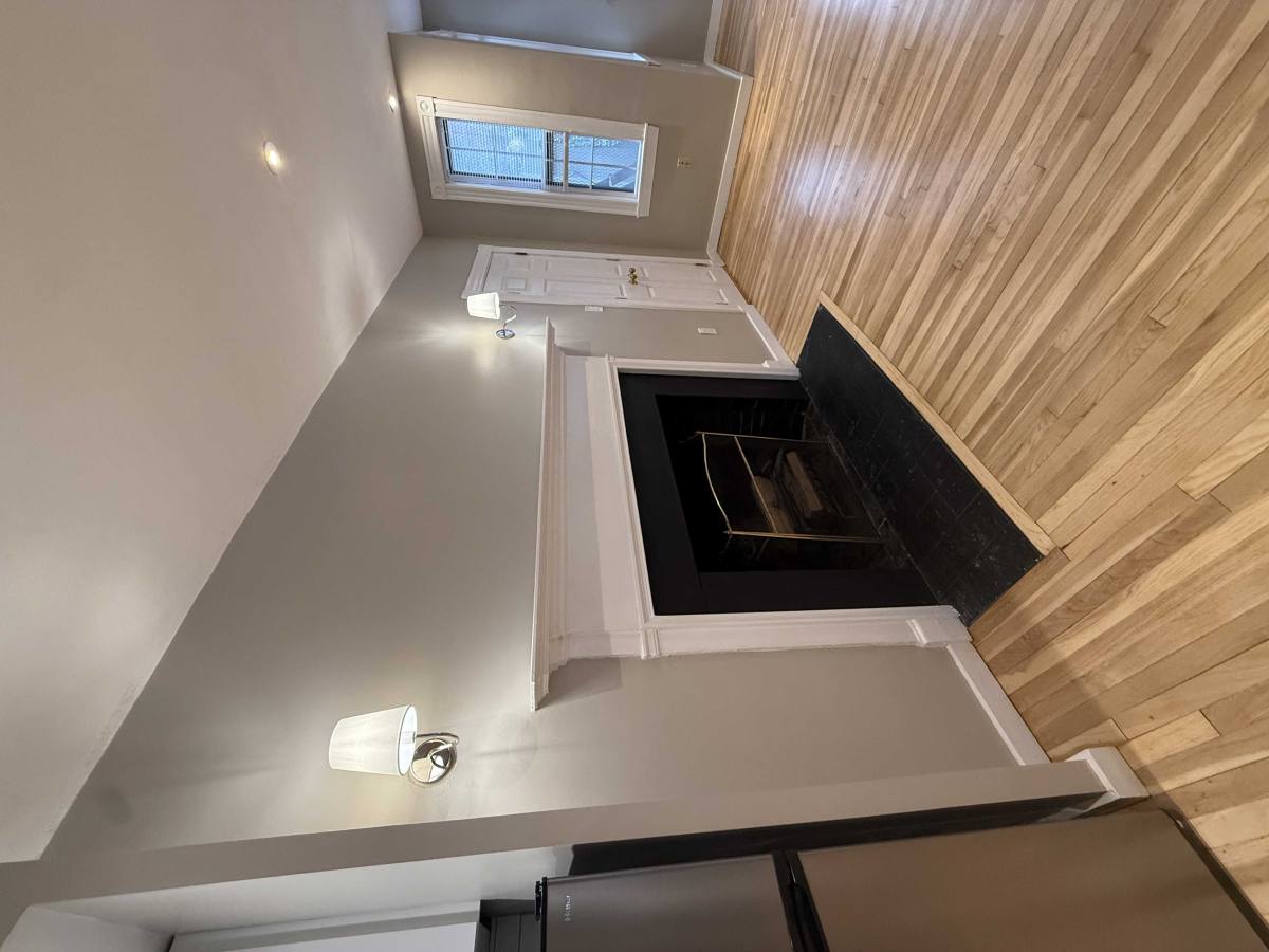 Apartment for rent at 82 Phillips St, Boston, MA 02114