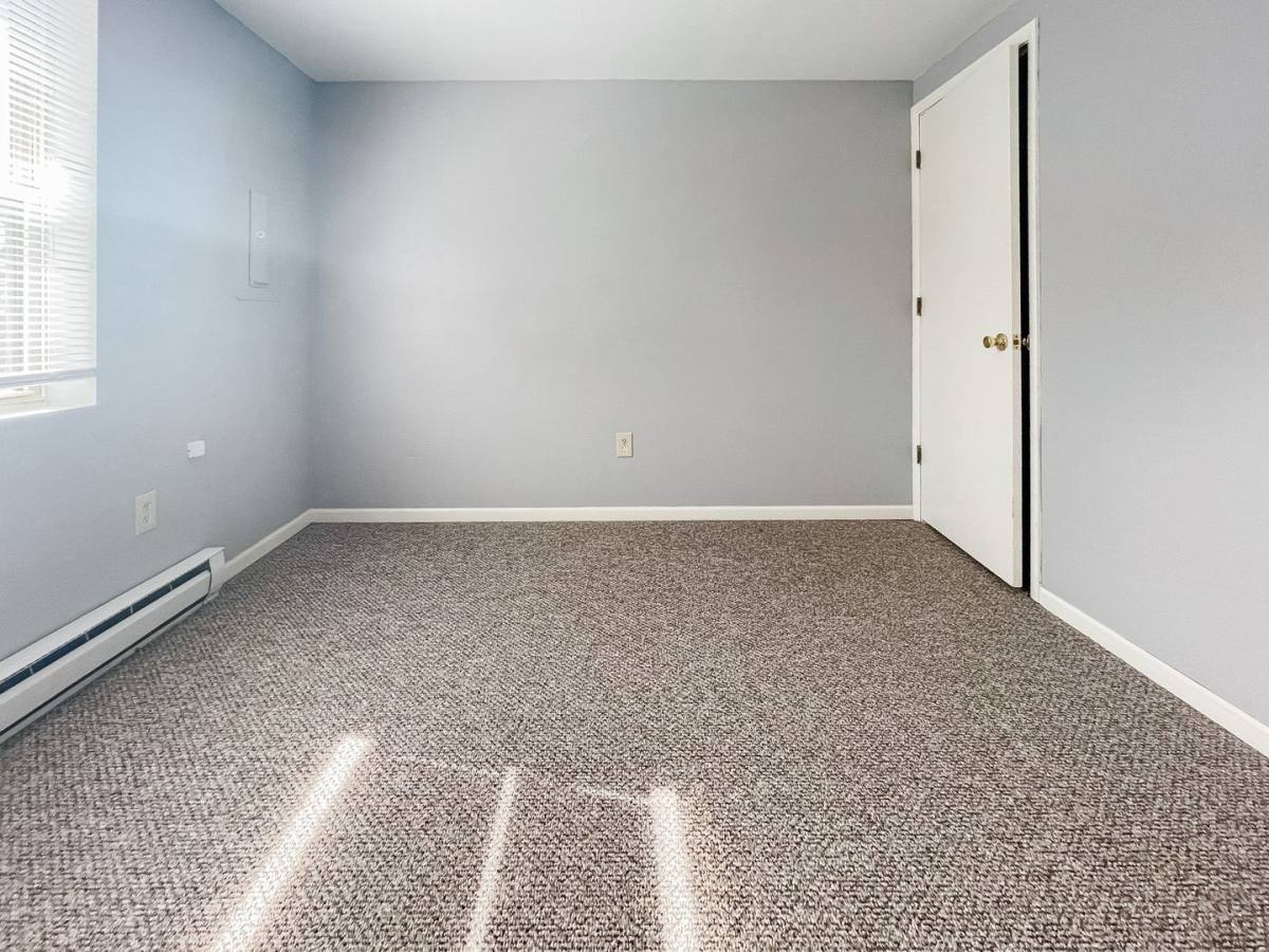 Apartment for rent at 408 S Walnut St, Crawfordsville, IN 47933