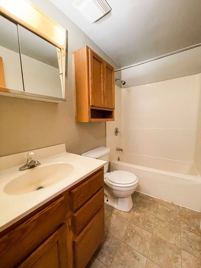 Apartment for rent at 408 S Walnut St, Crawfordsville, IN 47933