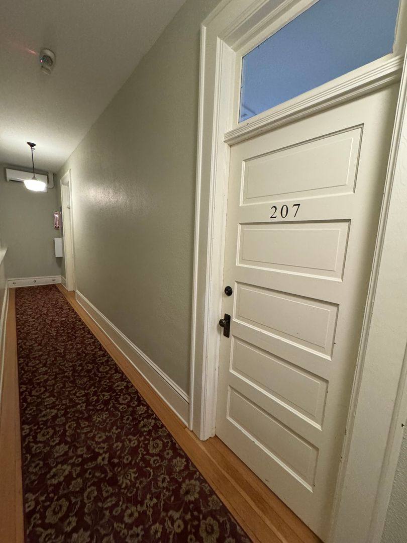 Apartment for rent at 524 E Main St, Cottage Grove, OR 97424