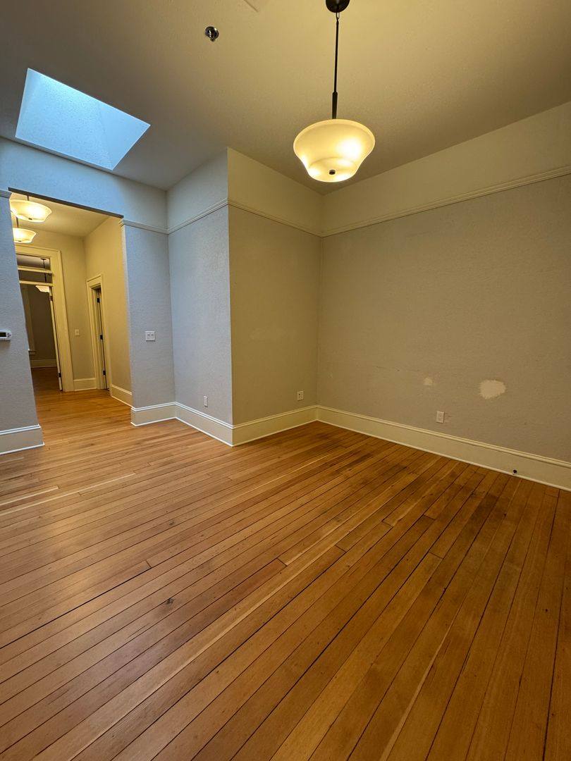 Apartment for rent at 524 E Main St, Cottage Grove, OR 97424