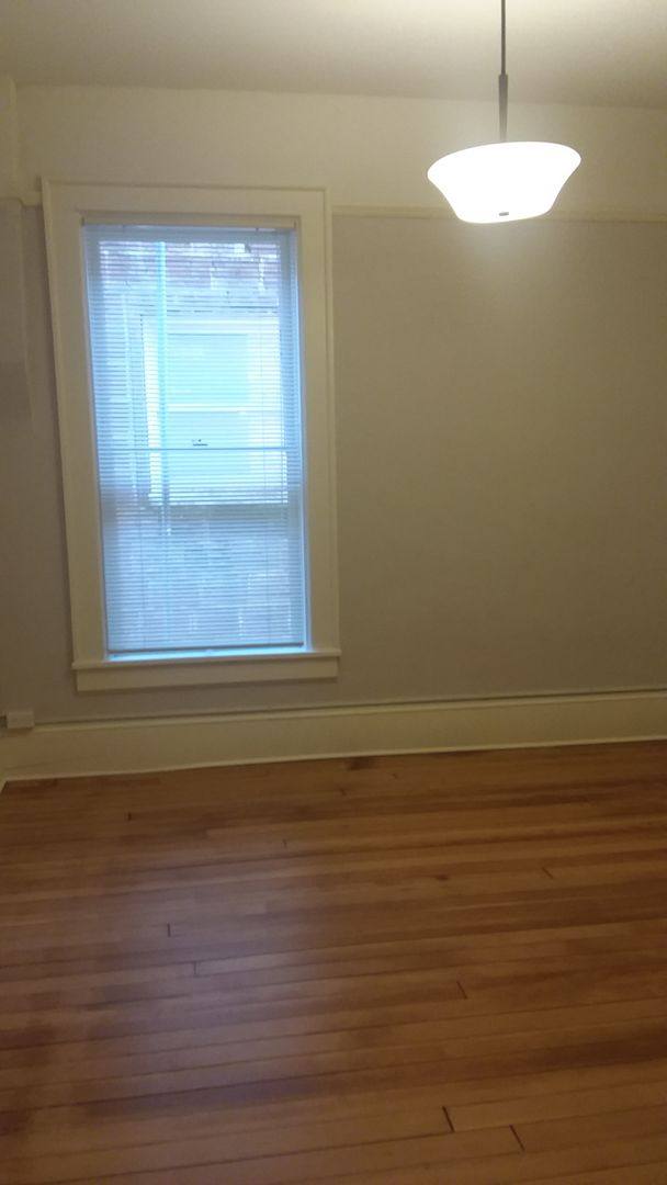 Apartment for rent at 524 E Main St, Cottage Grove, OR 97424