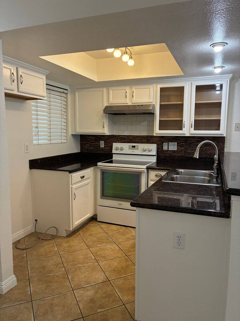 House for rent at 3472 Hathaway Ave, Long Beach, CA 90815