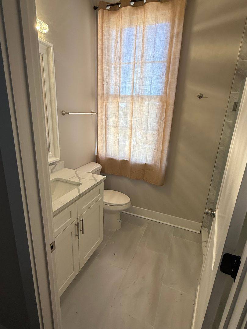 House for rent at 219 W 36th St, Savannah, GA 31401