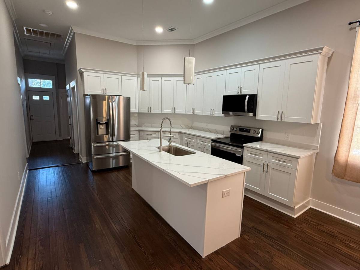House for rent at 219 W 36th St, Savannah, GA 31401