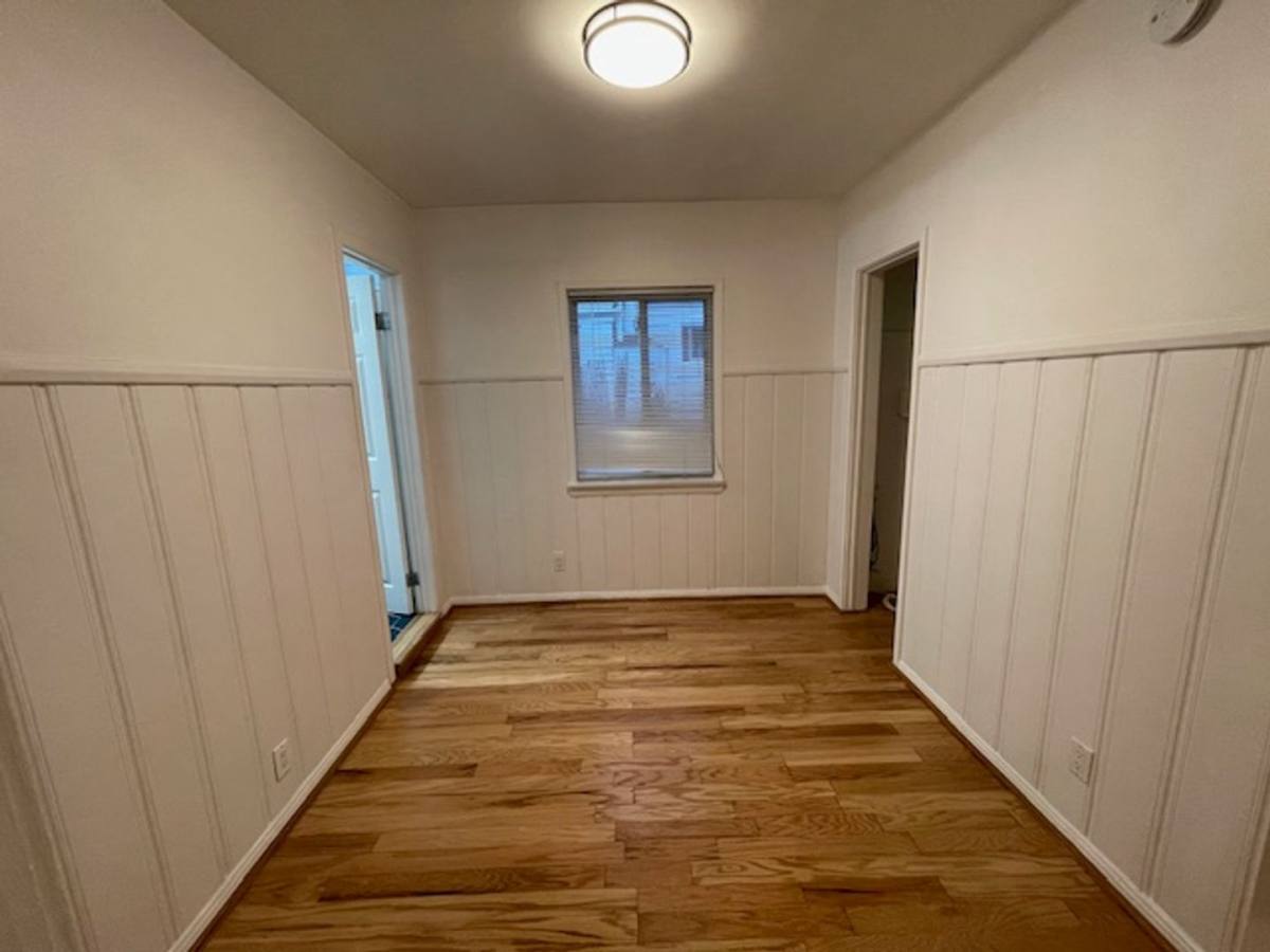 Apartment for rent at 41 Thornton Ave, Venice, CA 90291