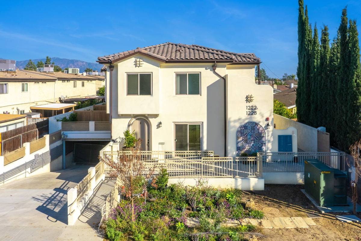 Apartment for rent at 1222-1228 Temple City Blvd, Arcadia, CA 91007