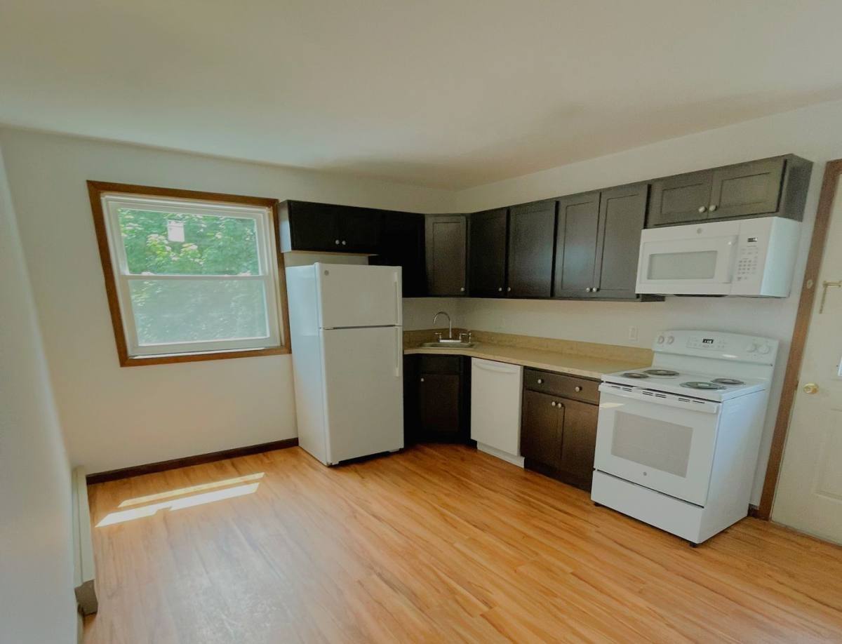 Apartment for rent at 58 Brown St, Pittsfield, MA 01201