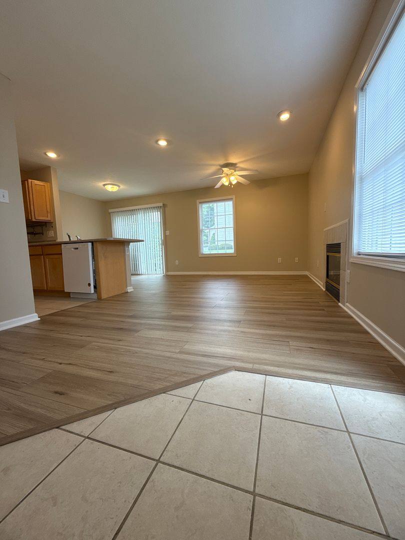 Townhouse for rent at 2616 Oaklawn Court, Bloomington, IN 47401