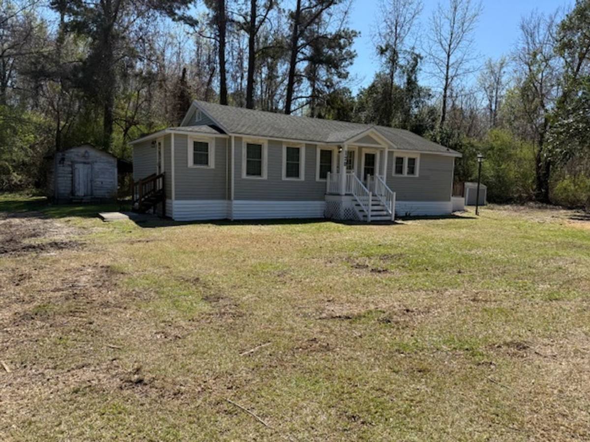 House for rent at 128 Peterson Hill Ave, Currie, NC 28435