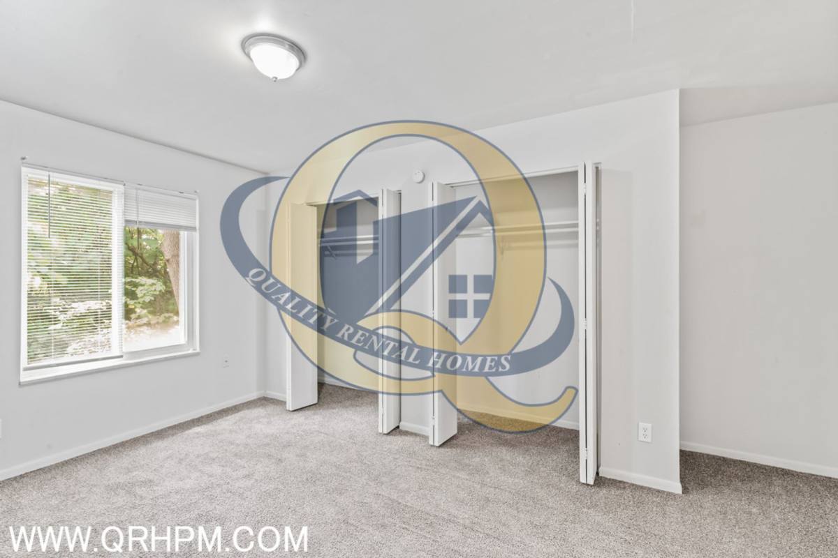 Apartment for rent at 828 N St, Mount Morris, MI 48458
