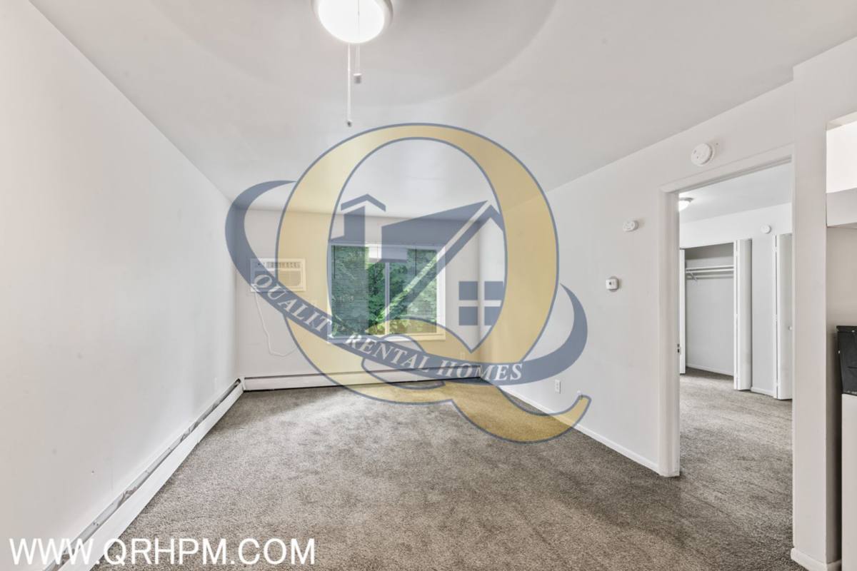 Apartment for rent at 828 N St, Mount Morris, MI 48458
