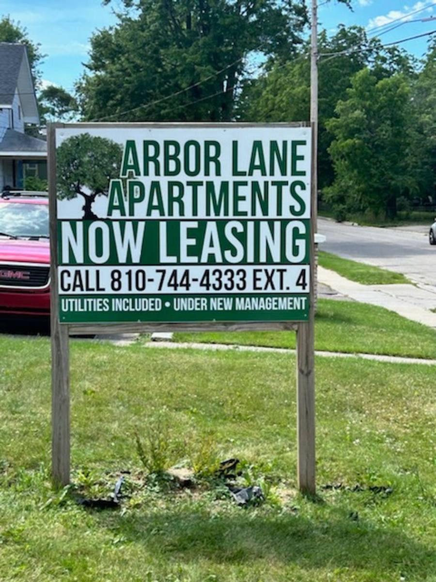 Apartment for rent at 828 N St, Mount Morris, MI 48458