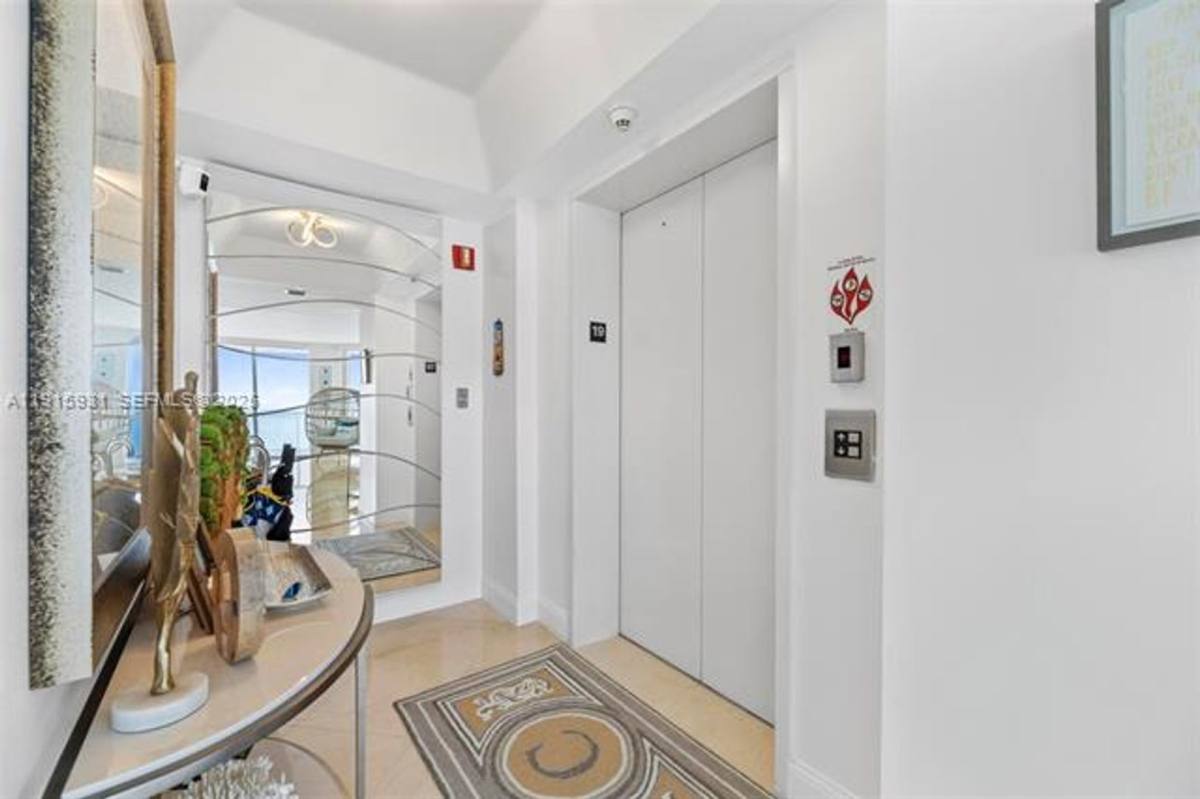 Apartment for rent at 18671 Collins Ave, North Miami Beach, FL 33160