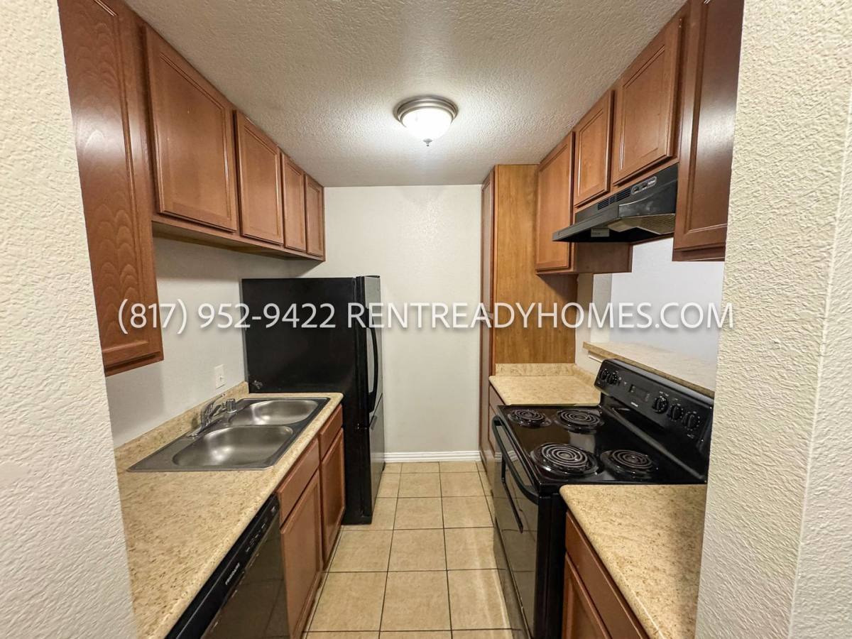 Apartment for rent at 8110 Skillman St, Dallas, TX 75231