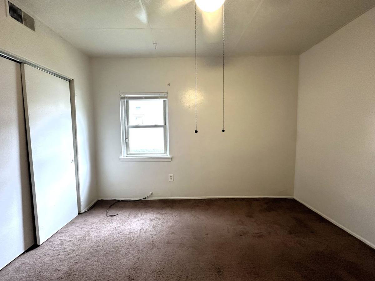 Townhouse for rent at 5608 Ellsworth Ave, Pittsburgh, PA 15232