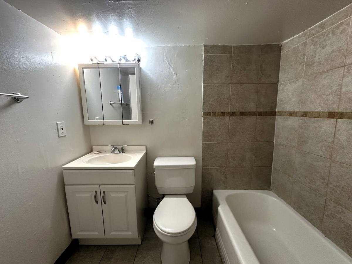 Townhouse for rent at 5608 Ellsworth Ave, Pittsburgh, PA 15232