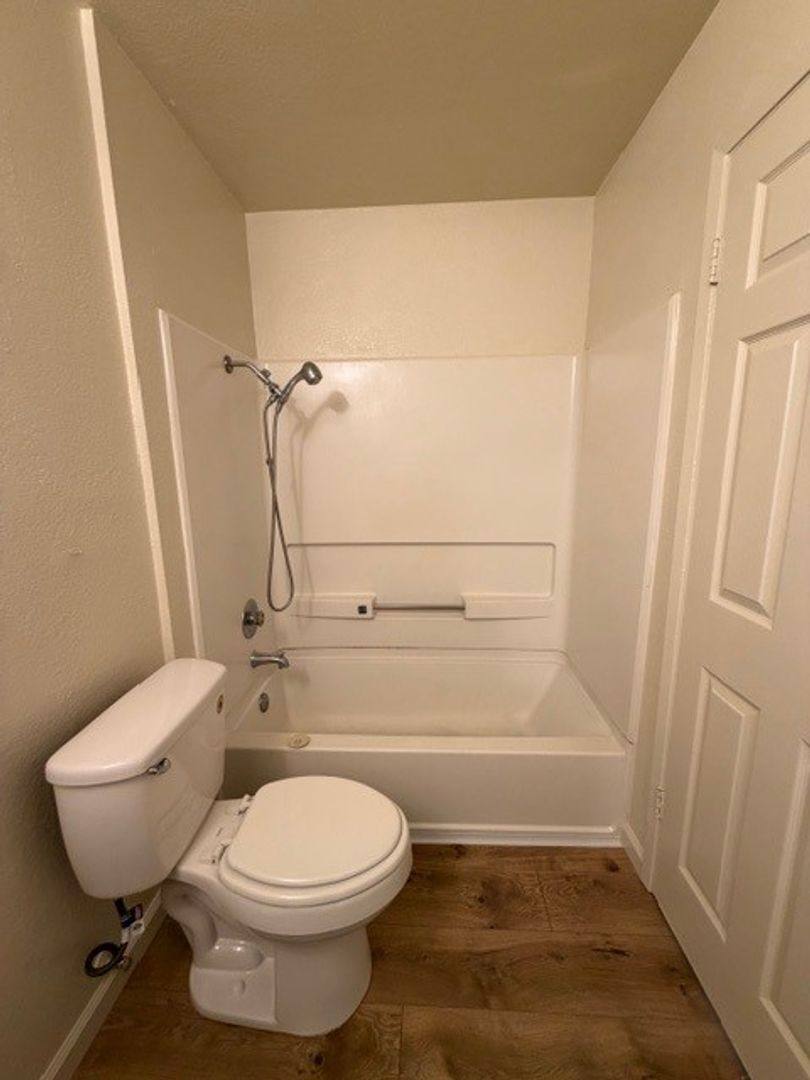 Apartment for rent at 131 Alaska Ave, Fairfield, CA 94533