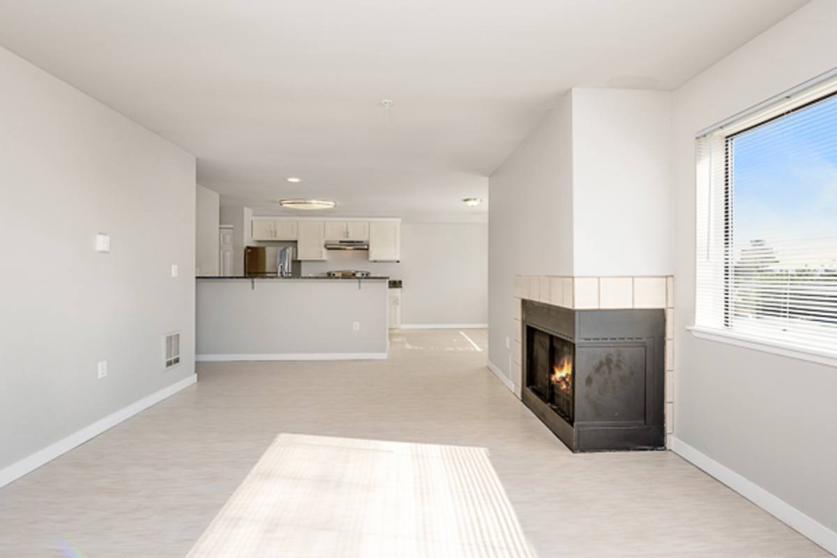 Apartment for rent at 3250 SW Avalon Way, Seattle, WA 98126