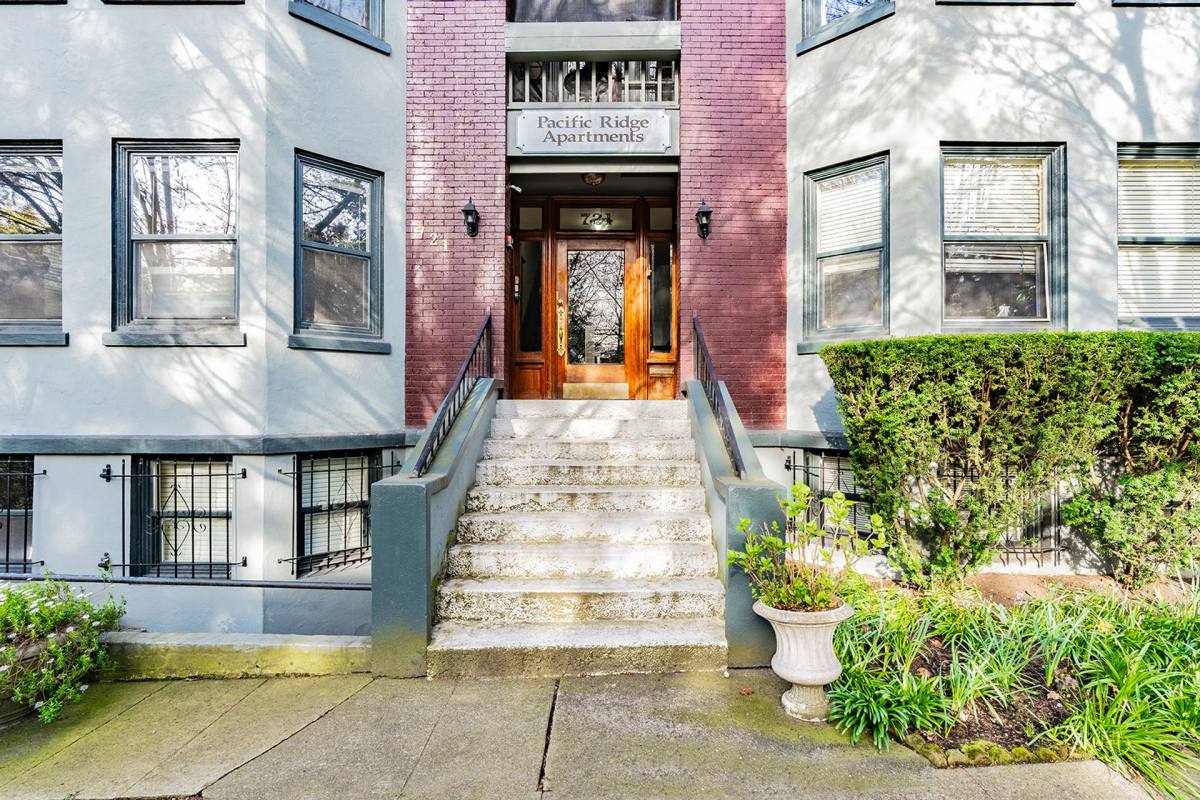 Apartment for rent at 721 17th Ave, Seattle, WA 98122