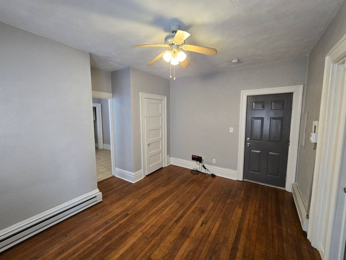 Apartment for rent at 6716 Thomas Blvd, Pittsburgh, PA 15208