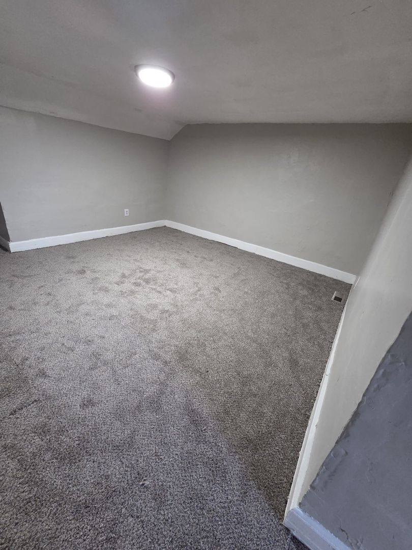 House for rent at 517 Stuyvesant Ave, Trenton, NJ 08618