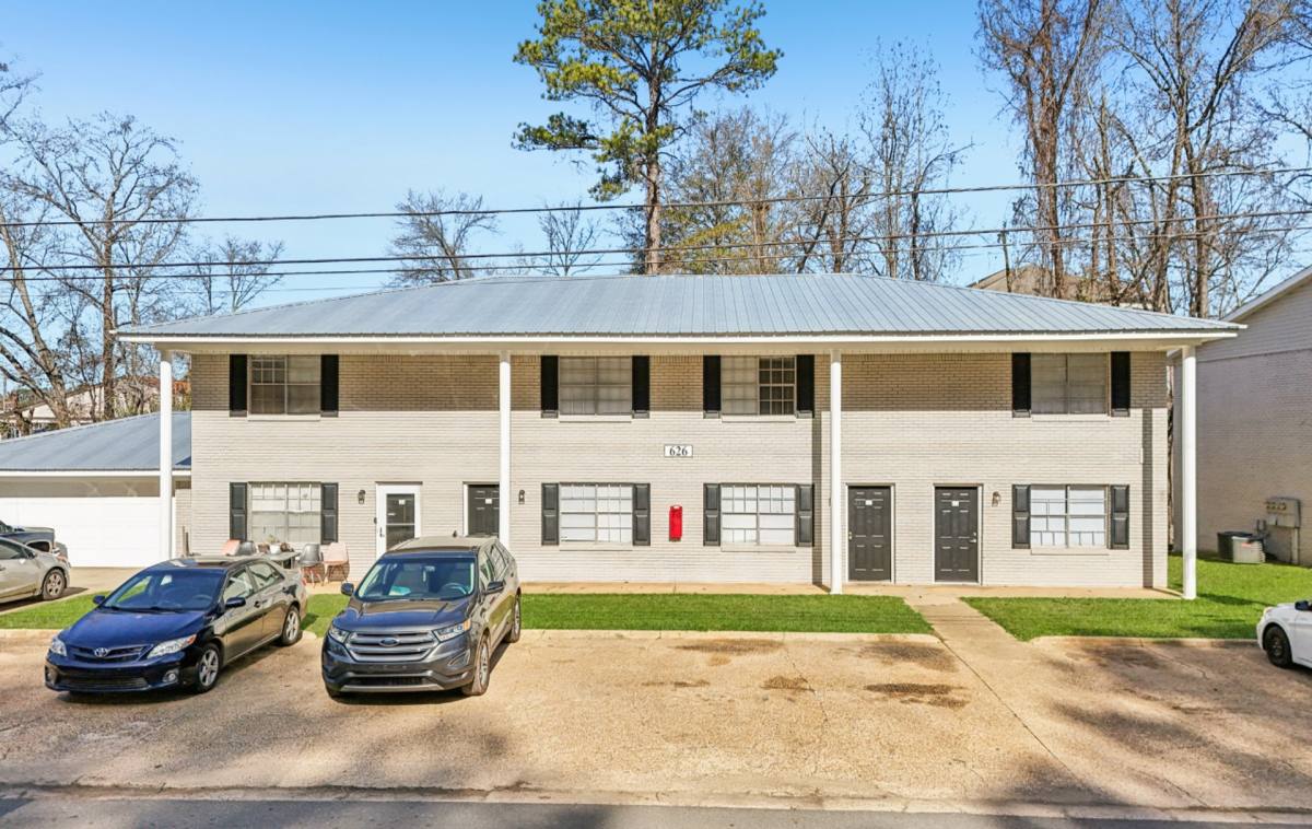Apartment for rent at 715 Dogwood Lane, Tuscaloosa, AL 35405